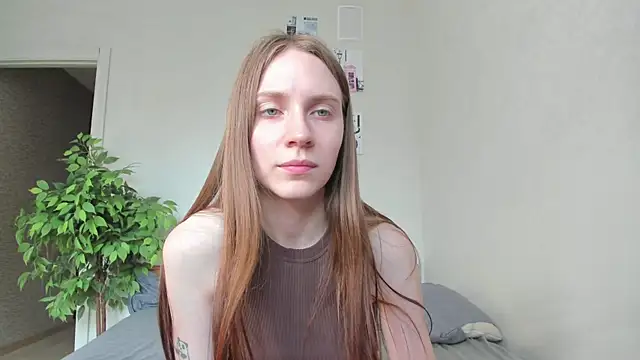Kelly Gerzikaa online show from April 23, 1:40 am