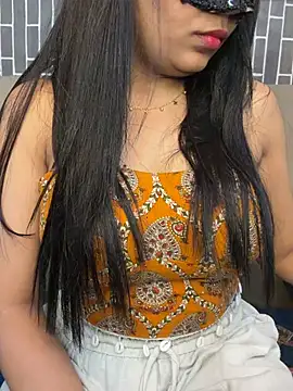 Snapshot of Riya-6969 chatting on July 10, 3:03 pm Riya-6969 online show from July 10, 3:03 pm