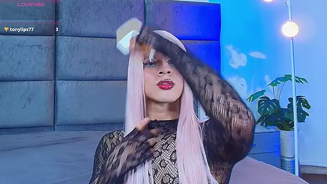 Slenna Moon online show from March 25, 11:55 pm