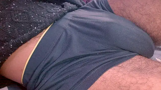 funndudd online show from December 15, 1:26 pm