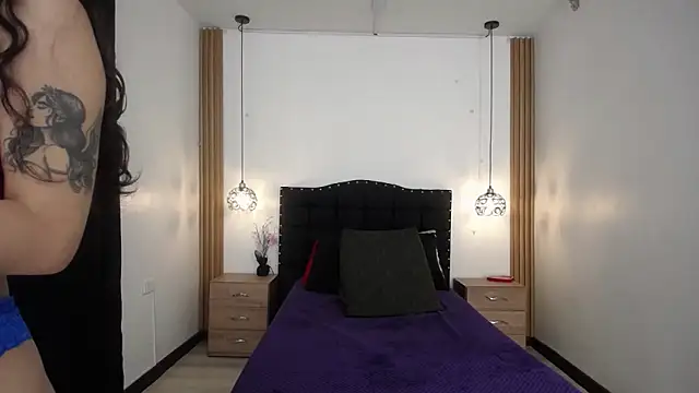 KENDALL ART online show from December 5, 9:00 pm