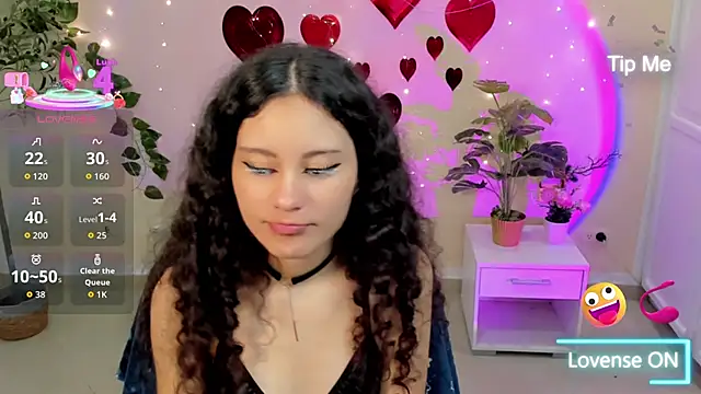 Snapshot of Krysten_Riter chatting on February 16, 2:46 pm Krysten Riter online show from February 16, 2:46 pm