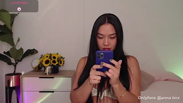 Annabnz online show from November 18, 12:05 am