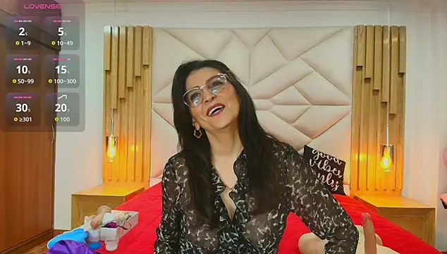 allie pearl online show from October 7, 12:02 pm