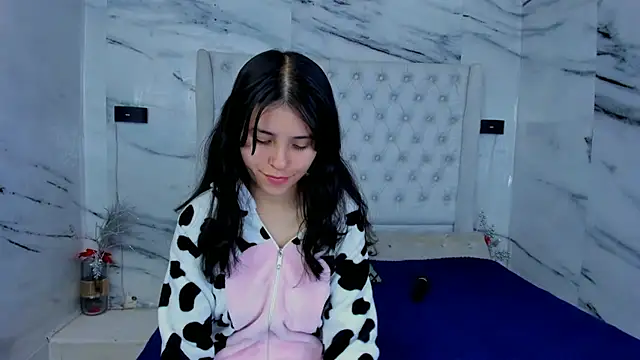 Ari and Storm online show from September 30, 2:33 pm