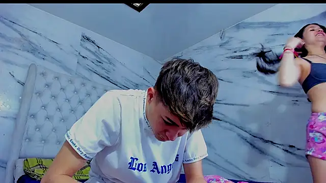 Ari and Storm online show from December 2, 2:12 pm