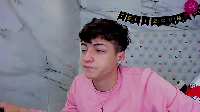 Ari and Storm online show from March 27, 2:28 pm