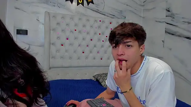 Snapshot of Ari_and_Storm chatting on May 9, 4:56 pm Ari and Storm online show from May 9, 4:56 pm
