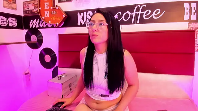 Scarlett 14  online show from December 16, 3:11 am