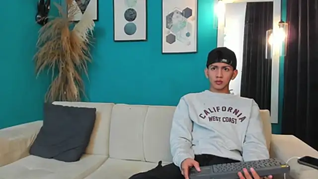 Marcus and Tony online show from February 14, 2:30 am