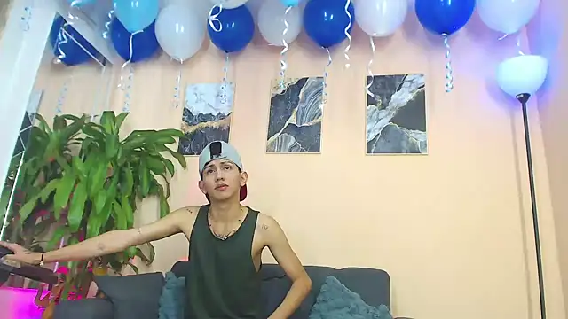 Marcus and Tony online show from March 10, 4:17 am