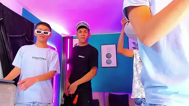 Marcus and Tony online show from April 5, 9:50 am