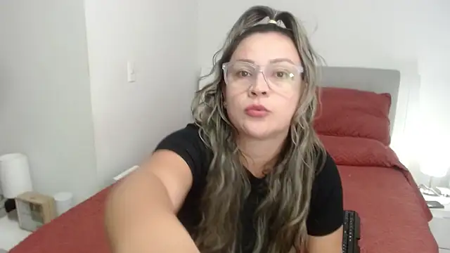 sophie lopez1 online show from October 11, 3:39 am