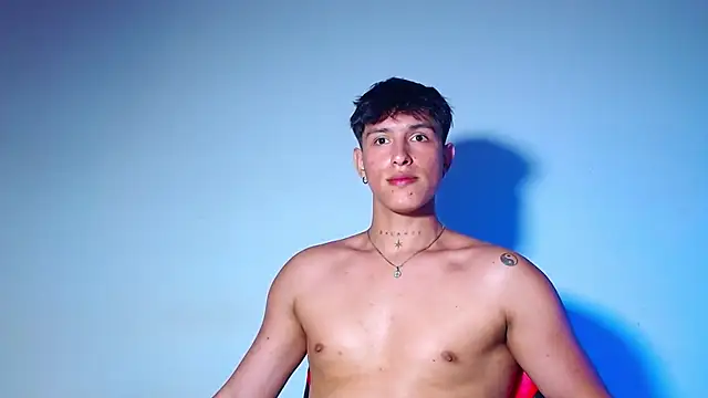 rowanbigboy23 online show from March 17, 12:48 am