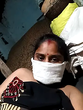 Sheema tyagi online show from October 24, 7:10 pm