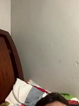 Snapshot of Bruno18cmmmmkk chatting on January 11, 6:51 am Bruno18cmmmmkk online show from January 11, 6:51 am