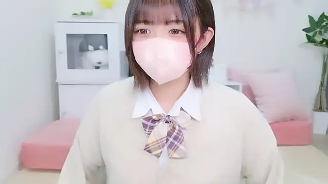 Hinata Sun online show from October 4, 10:46 am