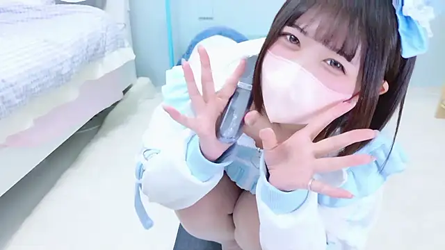 Hinata Sun online show from November 17, 3:51 pm