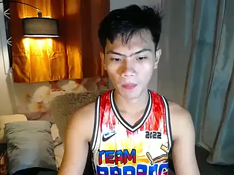 alex cummer online show from April 2, 12:47 pm