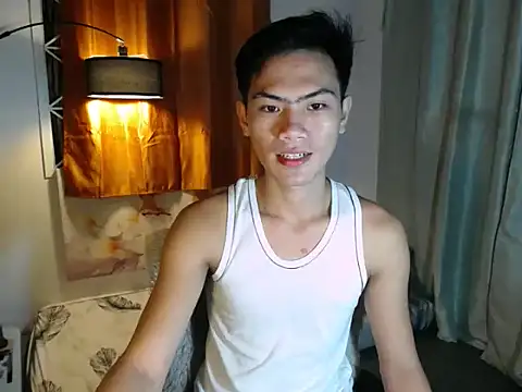 alex cummer online show from April 4, 9:51 am