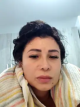 Snapshot of mia_mancinii chatting on May 20, 5:19 pm mia mancinii online show from May 20, 5:19 pm