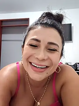 Snapshot of mia_mancinii chatting on June 4, 2:39 am mia mancinii online show from June 4, 2:39 am