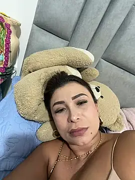 Snapshot of mia_mancinii chatting on June 27, 7:08 pm mia mancinii online show from June 27, 7:08 pm