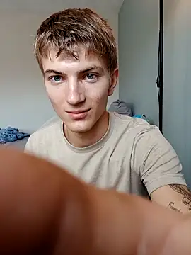 Snapshot of TriumphPsycho chatting on October 4, 4:27 pm TriumphPsycho online show from October 4, 4:27 pm