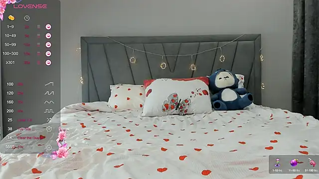 qimiiqo online show from October 15, 6:19 pm