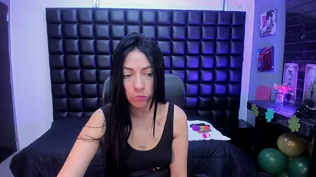 ashlyy sweet  online show from March 23, 4:33 pm