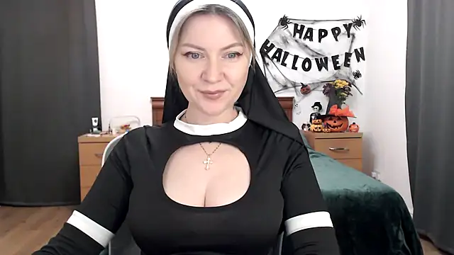 ParadiseAlina online show from October 31, 9:05 pm