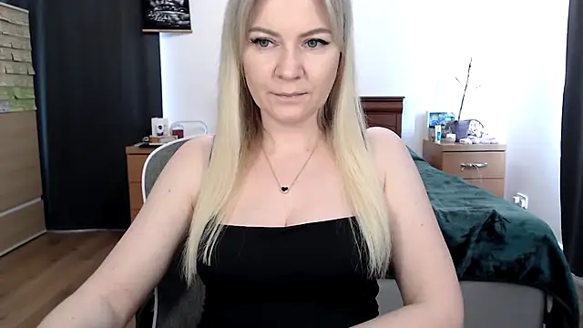 ParadiseAlina online show from March 18, 3:15 pm