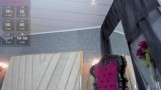 Snapshot of AlyssAlvarado chatting on October 4, 9:02 pm AlyssAlvarado online show from October 4, 9:02 pm