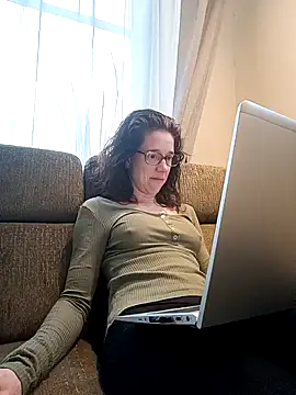 JezebelDutch online show from February 24, 7:50 am