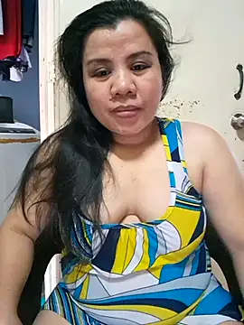 hotlyn45 online show from December 5, 3:04 am