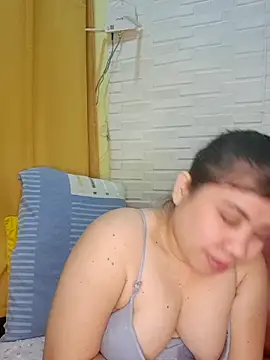 hotlyn45 online show from February 15, 2:52 am