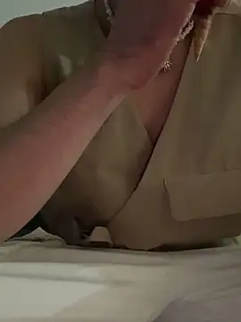 anhkiet huang online show from September 20, 10:44 pm