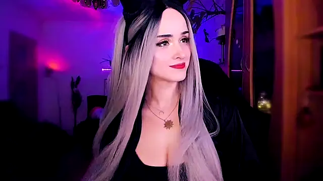 MistressJolie online show from January 8, 12:28 am