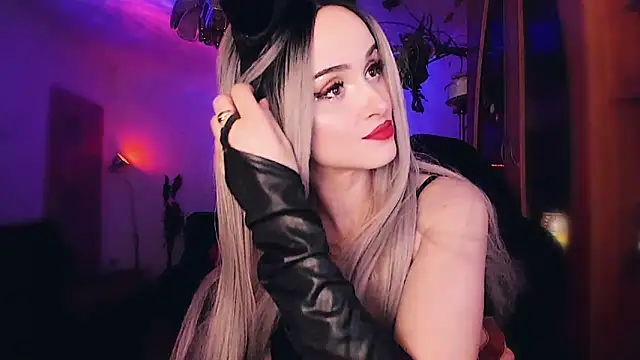 MistressJolie online show from February 20, 4:28 am