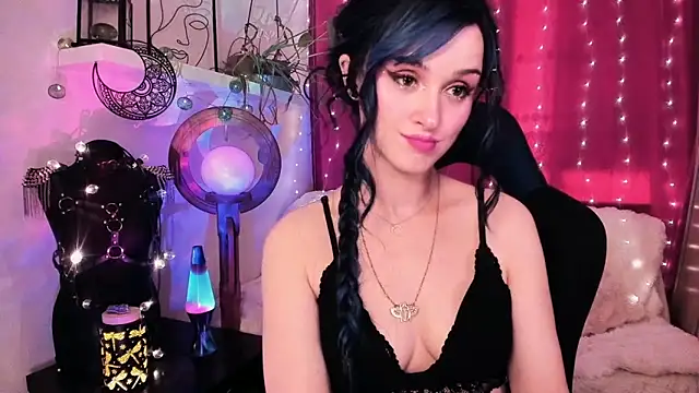 MistressJolie online show from July 7, 8:07 am