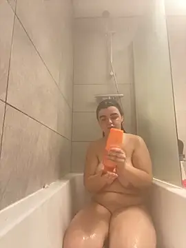 Snapshot of PrettyPaigeBabe chatting on November 16, 5:29 pm PrettyPaigeBabe online show from November 16, 5:29 pm