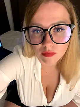 Snapshot of anny_mooore chatting on September 15, 6:52 pm anny mooore online show from September 15, 6:52 pm