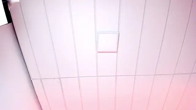 Snapshot of IvyBennet_ chatting on April 4, 7:55 pm IvyBennet online show from April 4, 7:55 pm