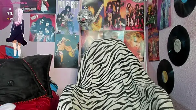 Avril Maria online show from October 14, 7:47 pm