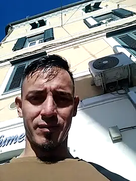 Snapshot of JuanD_vero chatting on October 24, 1:18 pm JuanD vero online show from October 24, 1:18 pm