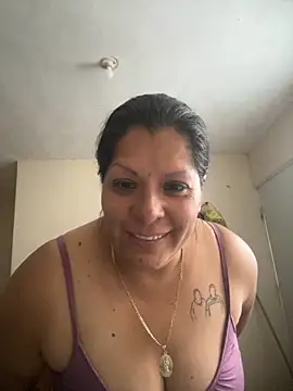 Snapshot of nimsix chatting on September 28, 10:37 pm nimsix online show from September 28, 10:37 pm