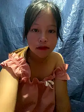 Snapshot of O_o_UwU_o_O chatting on September 22, 3:08 am O o UwU o O online show from September 22, 3:08 am