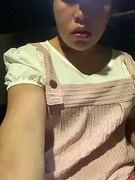 O o UwU o O online show from December 15, 1:59 pm