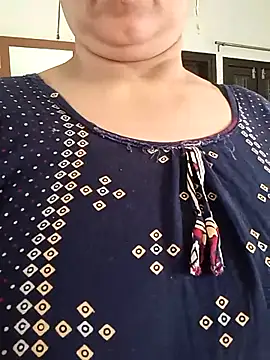 Snapshot of angel_ridhi chatting on May 31, 2:20 am angel ridhi online show from May 31, 2:20 am