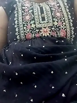 Snapshot of Rakhi_sawant143 chatting on February 21, 3:57 pm Rakhi sawant143 online show from February 21, 3:57 pm